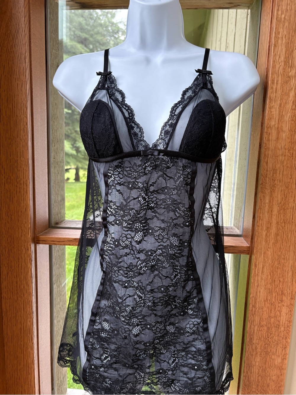 Victoria's Secret Very Sexy Black Lace Chemise Babydoll nightgown Size Medium